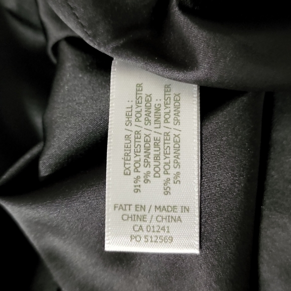 Black dress with sheer sleeves - Picture 11 of 12